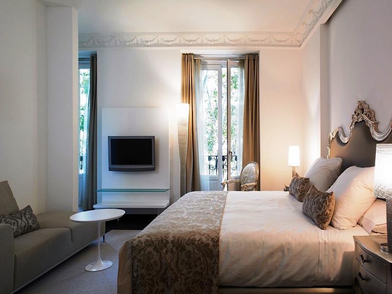 Hospes Puerta De Alcala, A Member Of Design Hotels Мадрид Экстерьер фото A room at the hotel